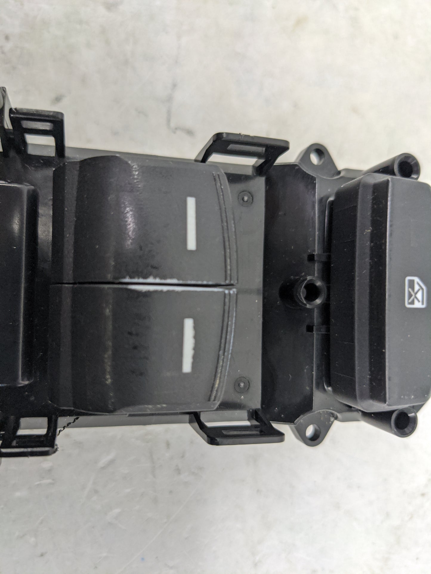 2017-2021 Honda Clarity Master Power Window Switch Replacement Driver Side Left P/N:M64683 Fits Fits 2017 2018 2019 2020 202