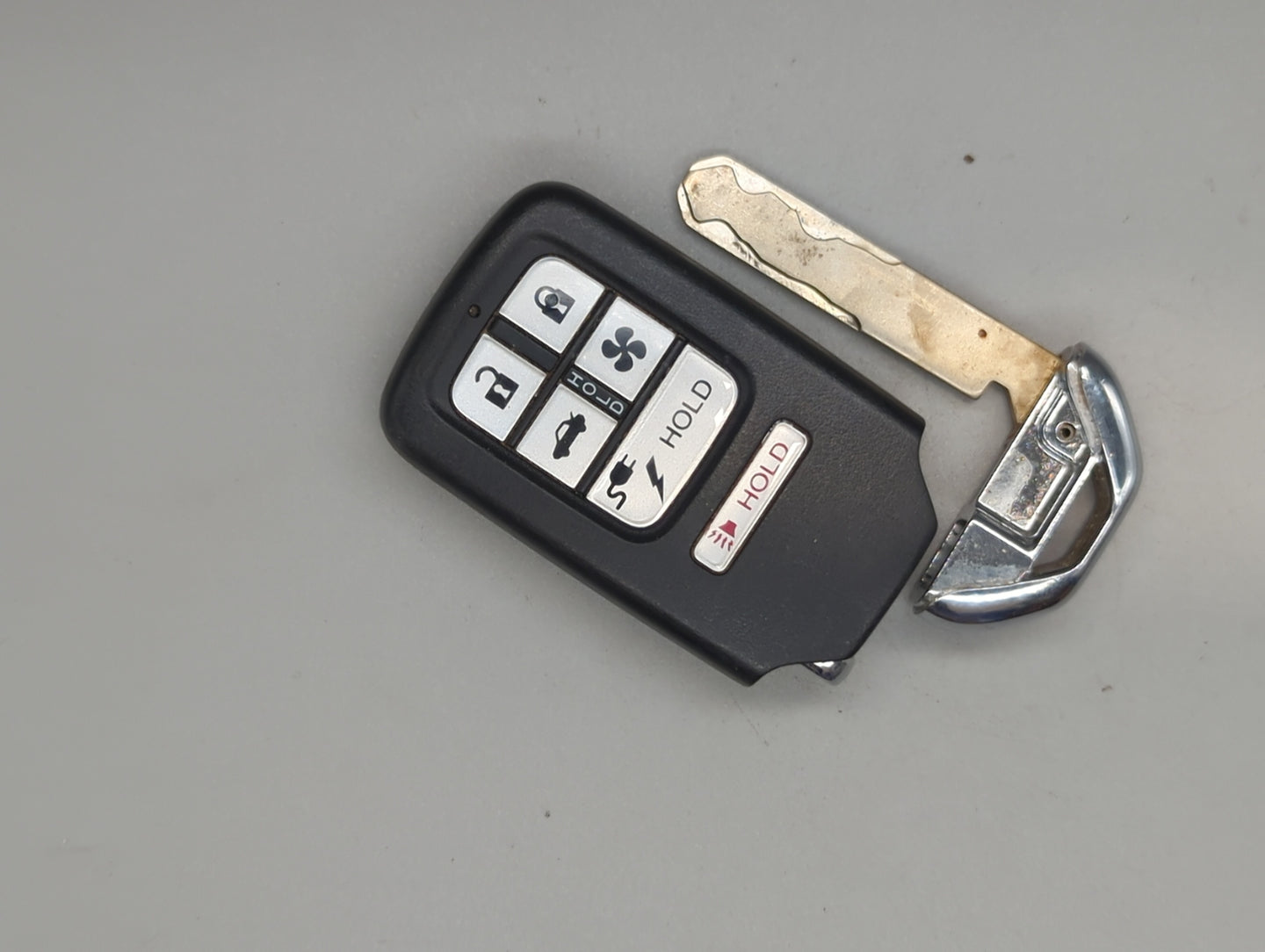 Honda Clarity Plug-in Hybrid Keyless Entry Remote Fob KR5V2X driver1 6 buttons - Oemusedautoparts1.com