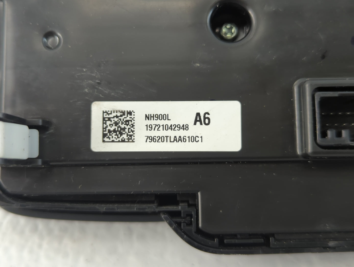 2020-2022 Honda Cr-V Climate Control Module Temperature AC/Heater Replacement P/N:79620TLAA510C1 14021095630 Fits OEM Used A