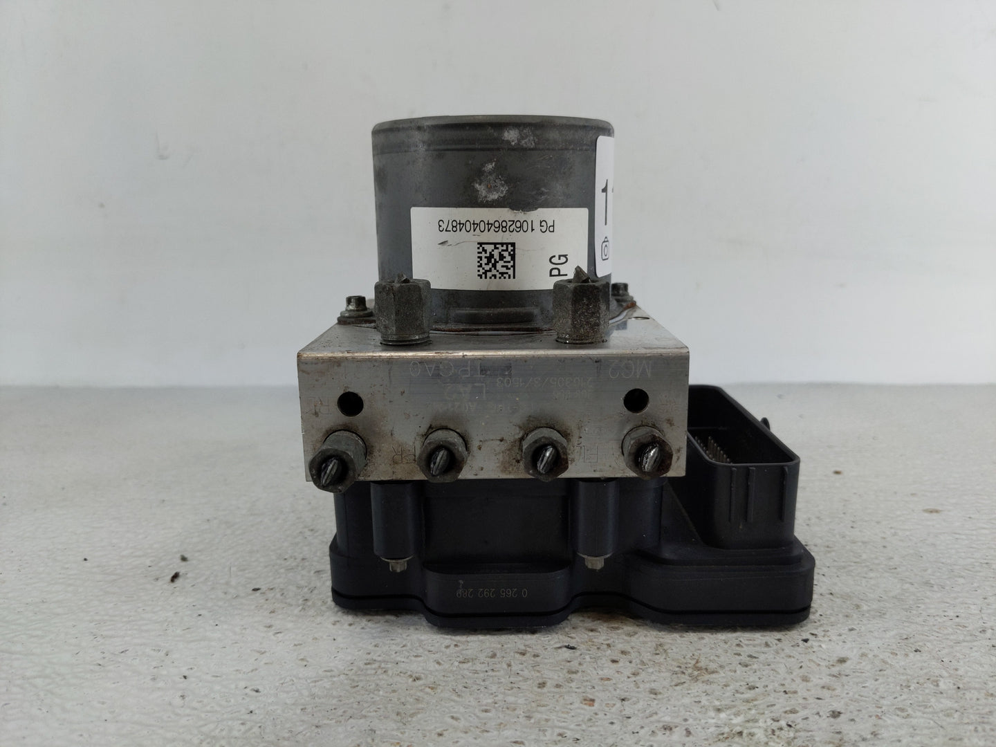 2021 Honda Cr-V ABS Pump Control Module Replacement P/N:57110-TPG-A021-M1 Fits OEM Used Auto Parts - Oemusedautoparts1.com