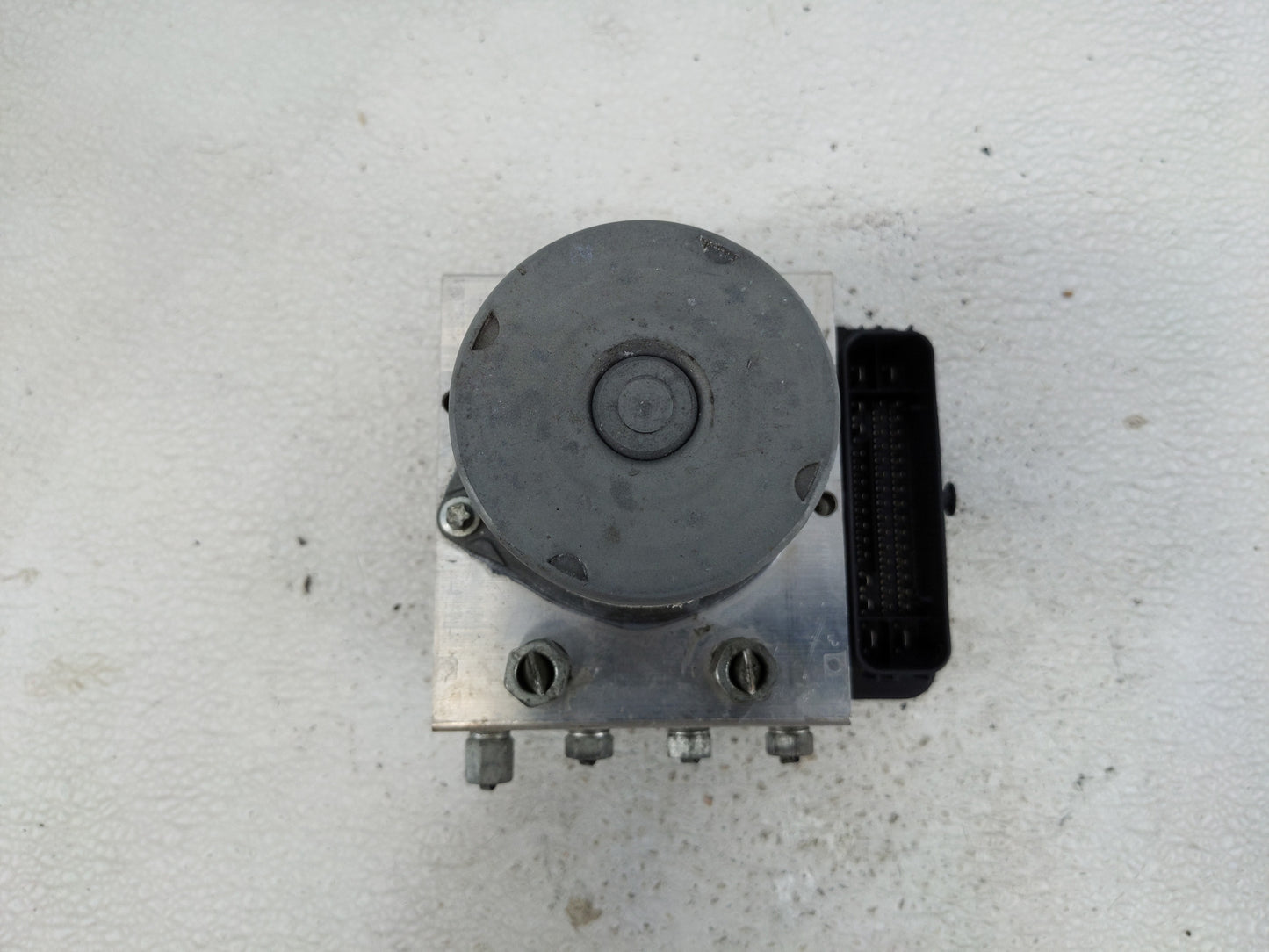 2021 Honda Cr-V ABS Pump Control Module Replacement P/N:57110-TPG-A021-M1 Fits OEM Used Auto Parts - Oemusedautoparts1.com