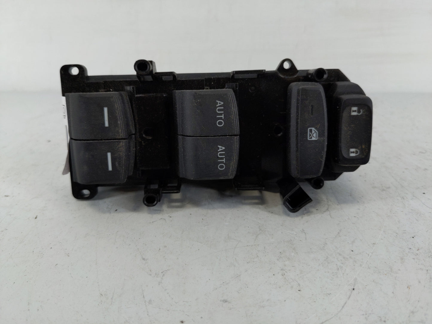 2017-2022 Honda Cr-V Master Power Window Switch Replacement Driver Side Left P/N:M64590 Fits Fits 2017 2018 2019 2020 2021 2