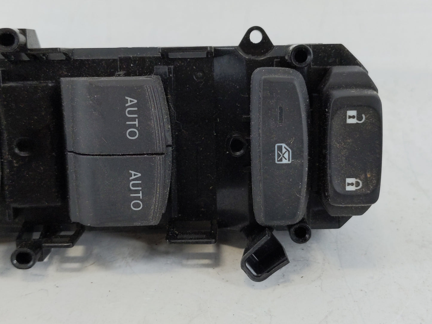 2017-2022 Honda Cr-V Master Power Window Switch Replacement Driver Side Left P/N:M64590 Fits Fits 2017 2018 2019 2020 2021 2