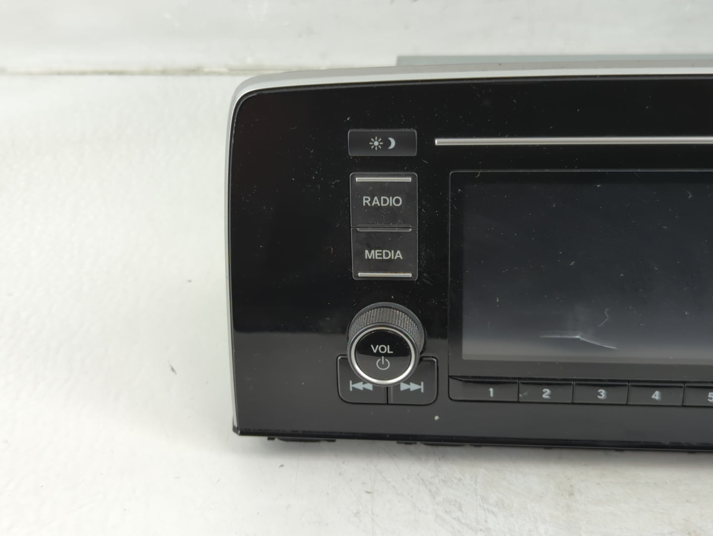 2018-2021 Honda Cr-V Radio AM FM Cd Player Receiver Replacement P/N:39100-TLA-A313-M1 Fits Fits 2018 2019 2020 2021 OEM Used