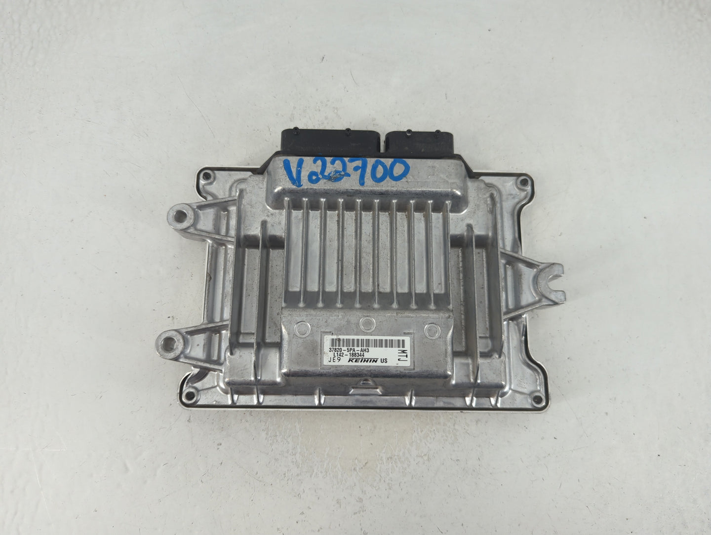 2021-2022 Honda Cr-V PCM Engine Control Computer ECU ECM PCU OEM P/N:37820-5PA-AH2 Fits Fits 2021 2022 OEM Used Auto Parts -
