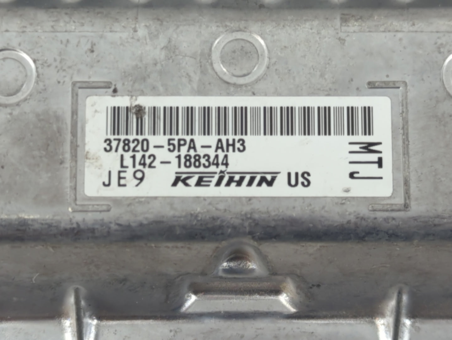 2021-2022 Honda Cr-V PCM Engine Control Computer ECU ECM PCU OEM P/N:37820-5PA-AH2 Fits Fits 2021 2022 OEM Used Auto Parts -