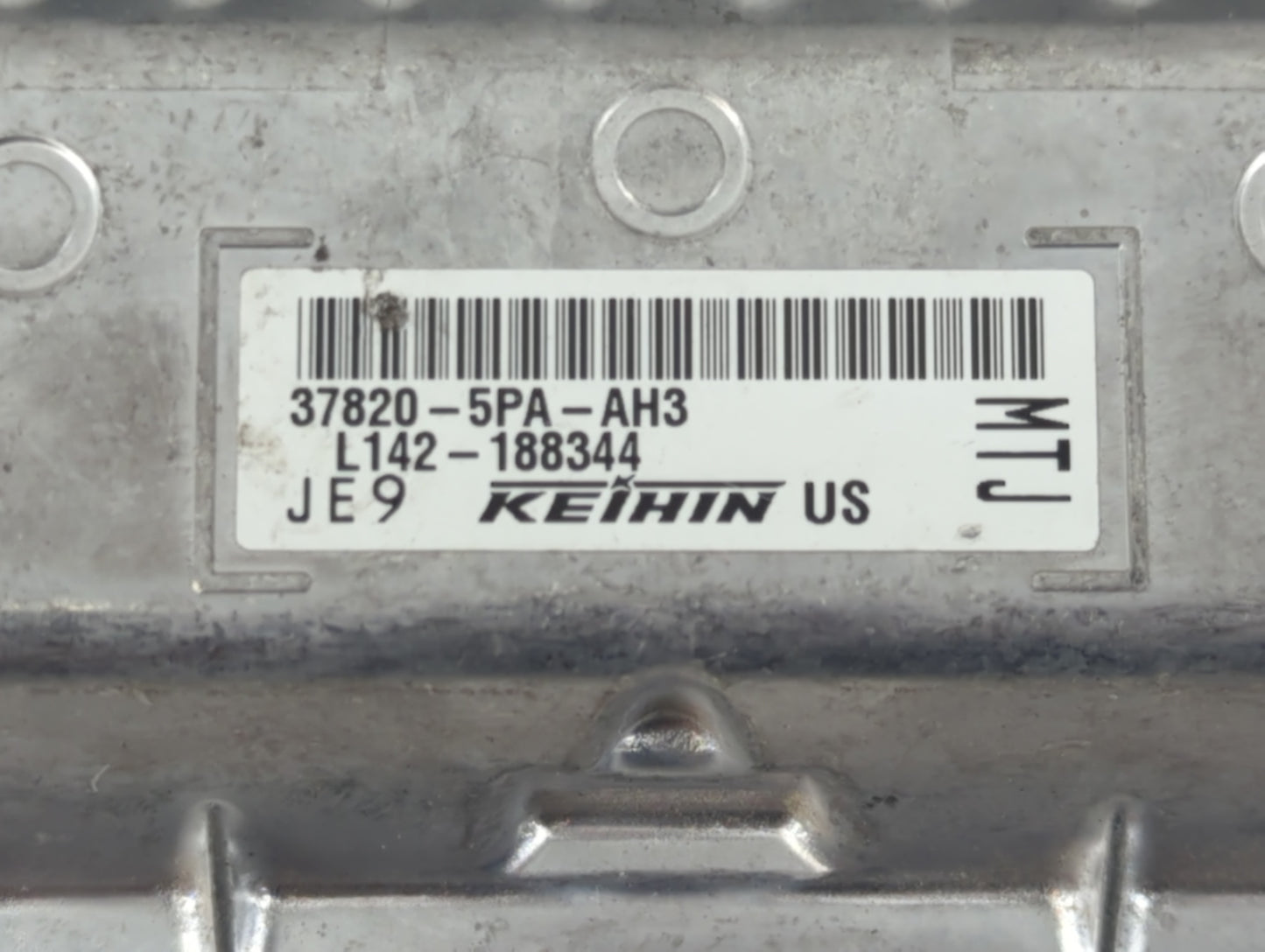 2021-2022 Honda Cr-V PCM Engine Control Computer ECU ECM PCU OEM P/N:37820-5PA-AH2 Fits Fits 2021 2022 OEM Used Auto Parts -