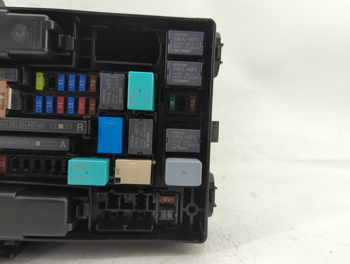 2017-2022 Honda Cr-V Fusebox Fuse Box Panel Relay Module P/N:TLA A01 Fits Fits 2017 2018 2019 2020 2021 2022 OEM Used Auto P