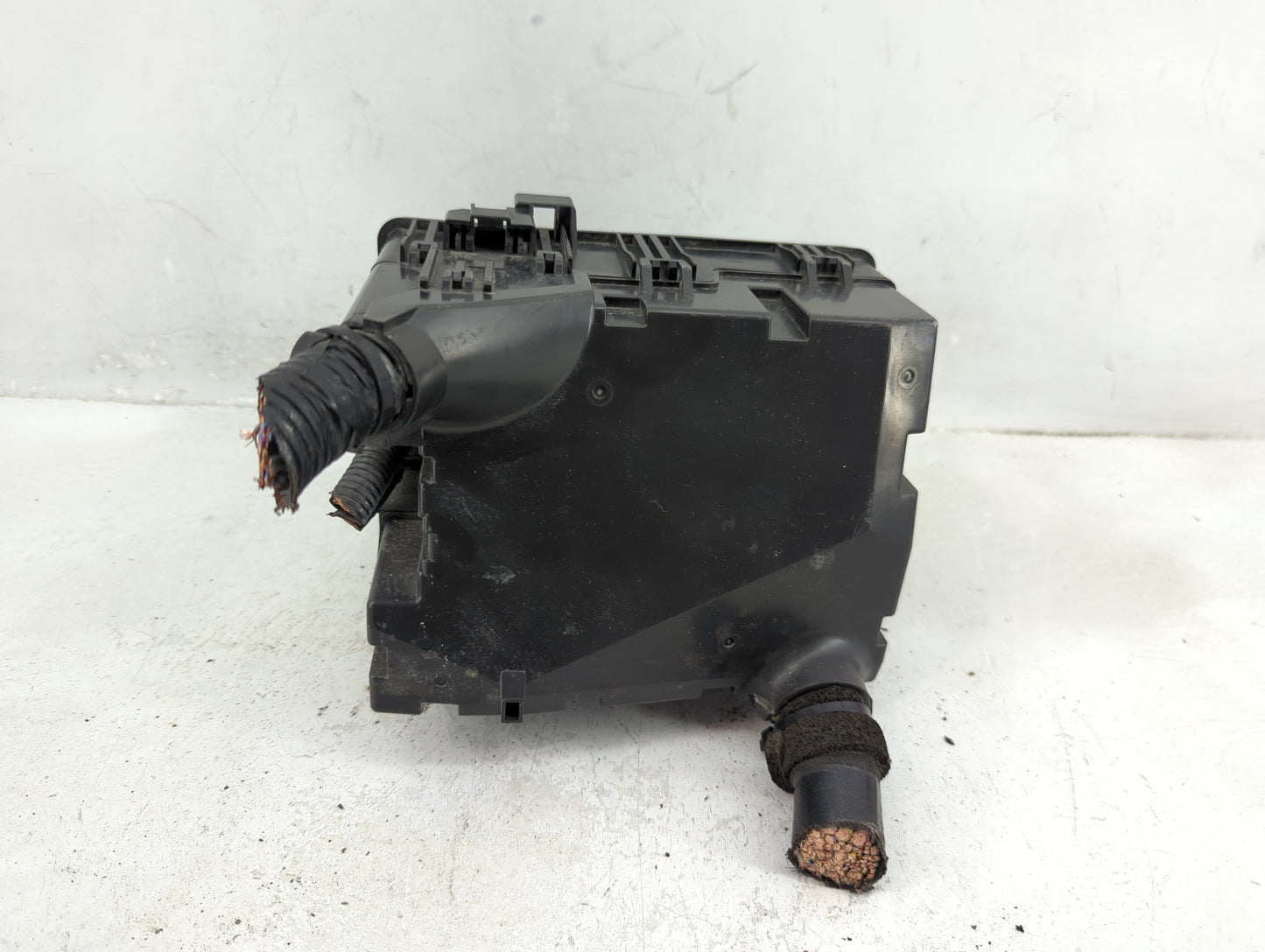2017-2022 Honda Cr-V Fusebox Fuse Box Panel Relay Module Fits Fits 2017 2018 2019 2020 2021 2022 OEM Used Auto Parts - Oemus
