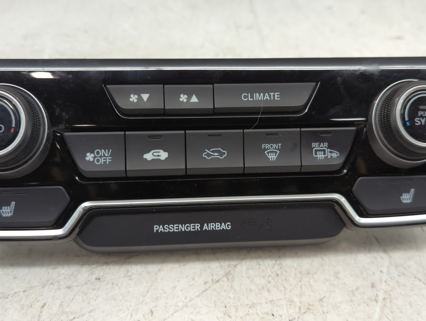 2020-2022 Honda Cr-V Climate Control Module Temperature AC/Heater Replacement P/N:79620TLAA510C1 Fits Fits 2020 2021 2022 OE