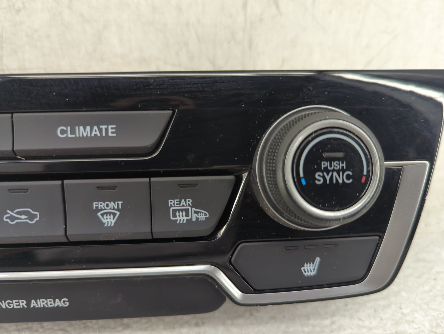 2020-2022 Honda Cr-V Climate Control Module Temperature AC/Heater Replacement P/N:79620TLAA510M1 79620TLAA510C1 Fits OEM Use