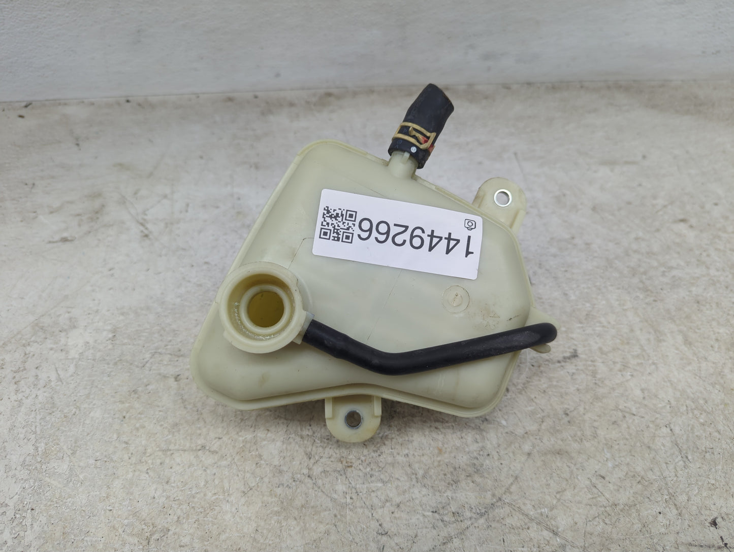 2021 Honda Cr-v Radiator Coolant Overflow Expansion Tank Bottle - Oemusedautoparts1.com