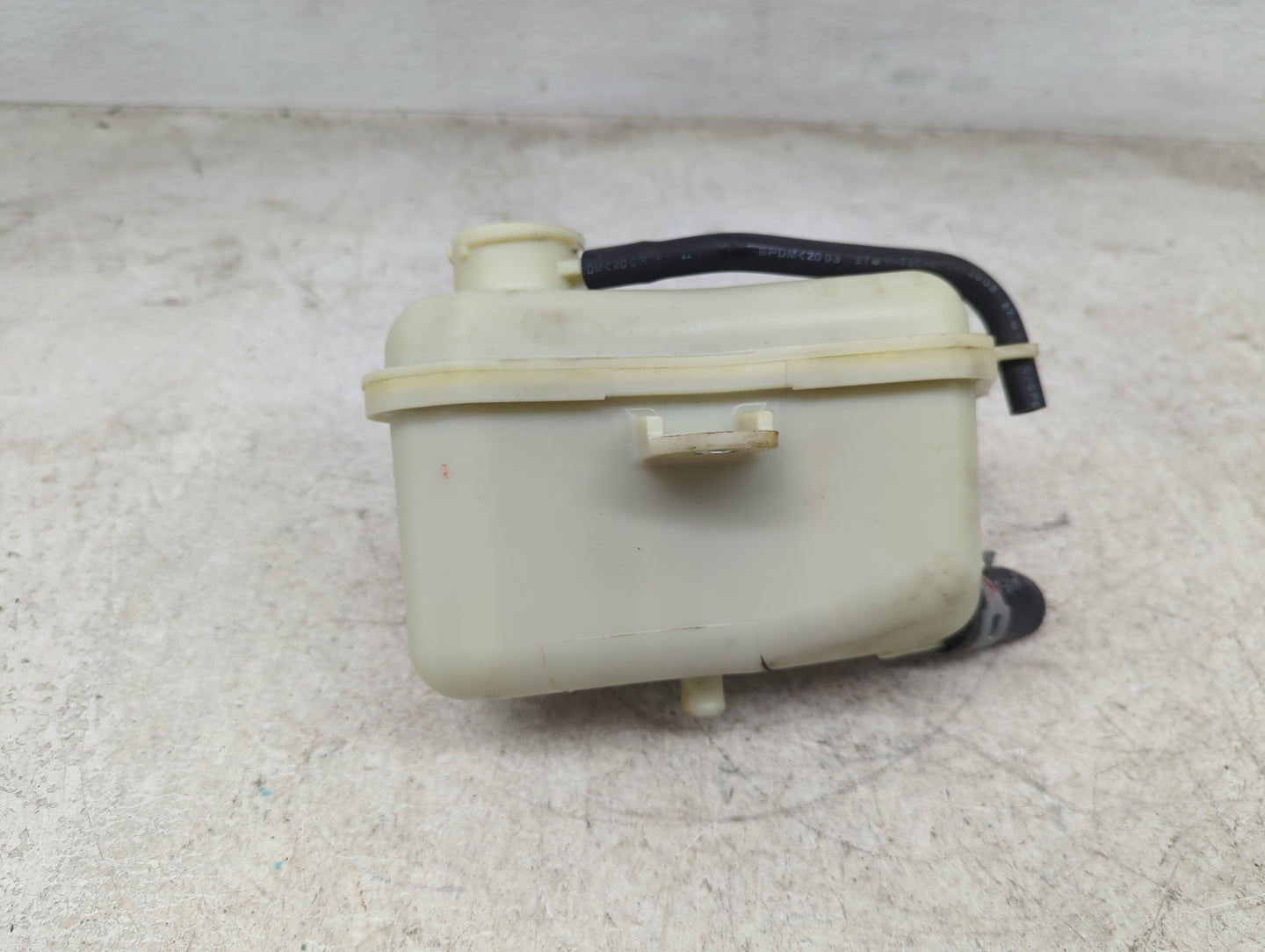 2021 Honda Cr-v Radiator Coolant Overflow Expansion Tank Bottle - Oemusedautoparts1.com