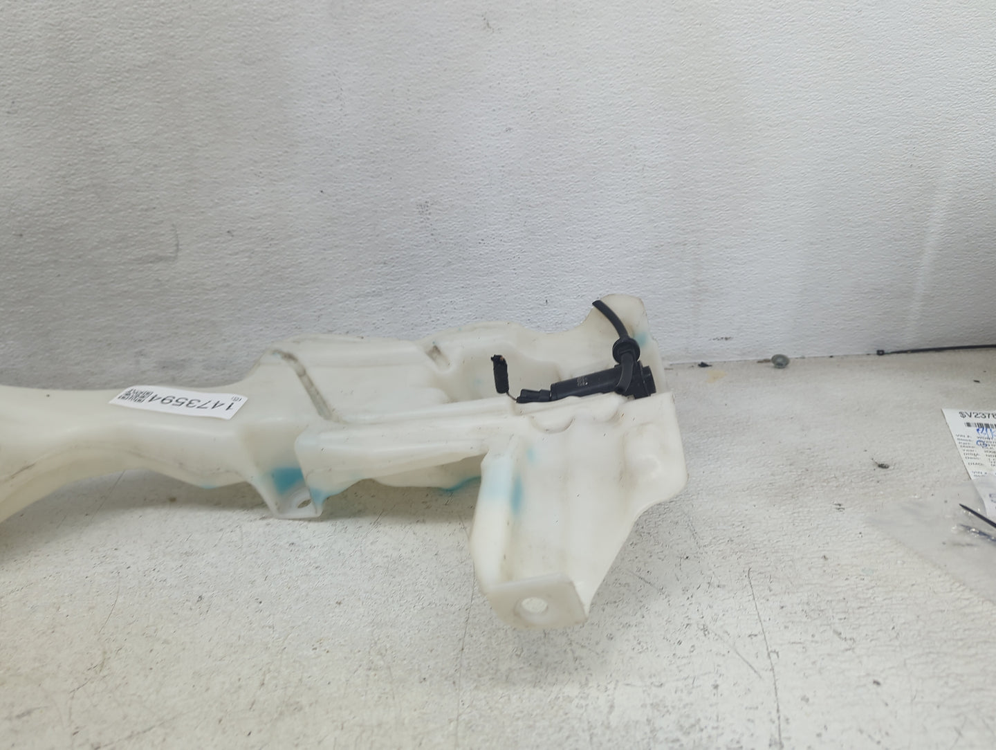 2020-2022 Honda Cr-v Windshield Washer Fluid Reservoir Bottle Oem - Oemusedautoparts1.com