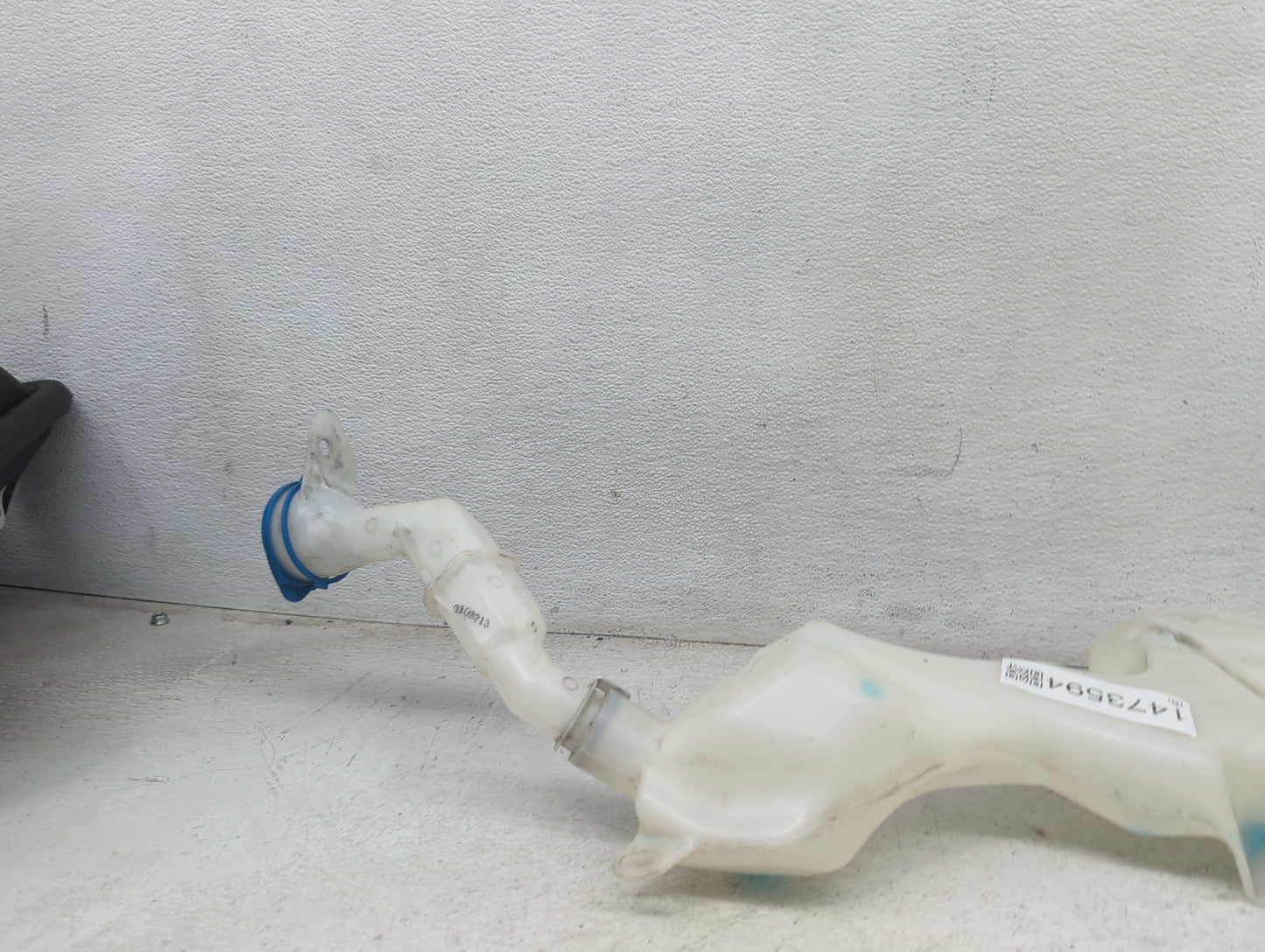 2020-2022 Honda Cr-v Windshield Washer Fluid Reservoir Bottle Oem - Oemusedautoparts1.com