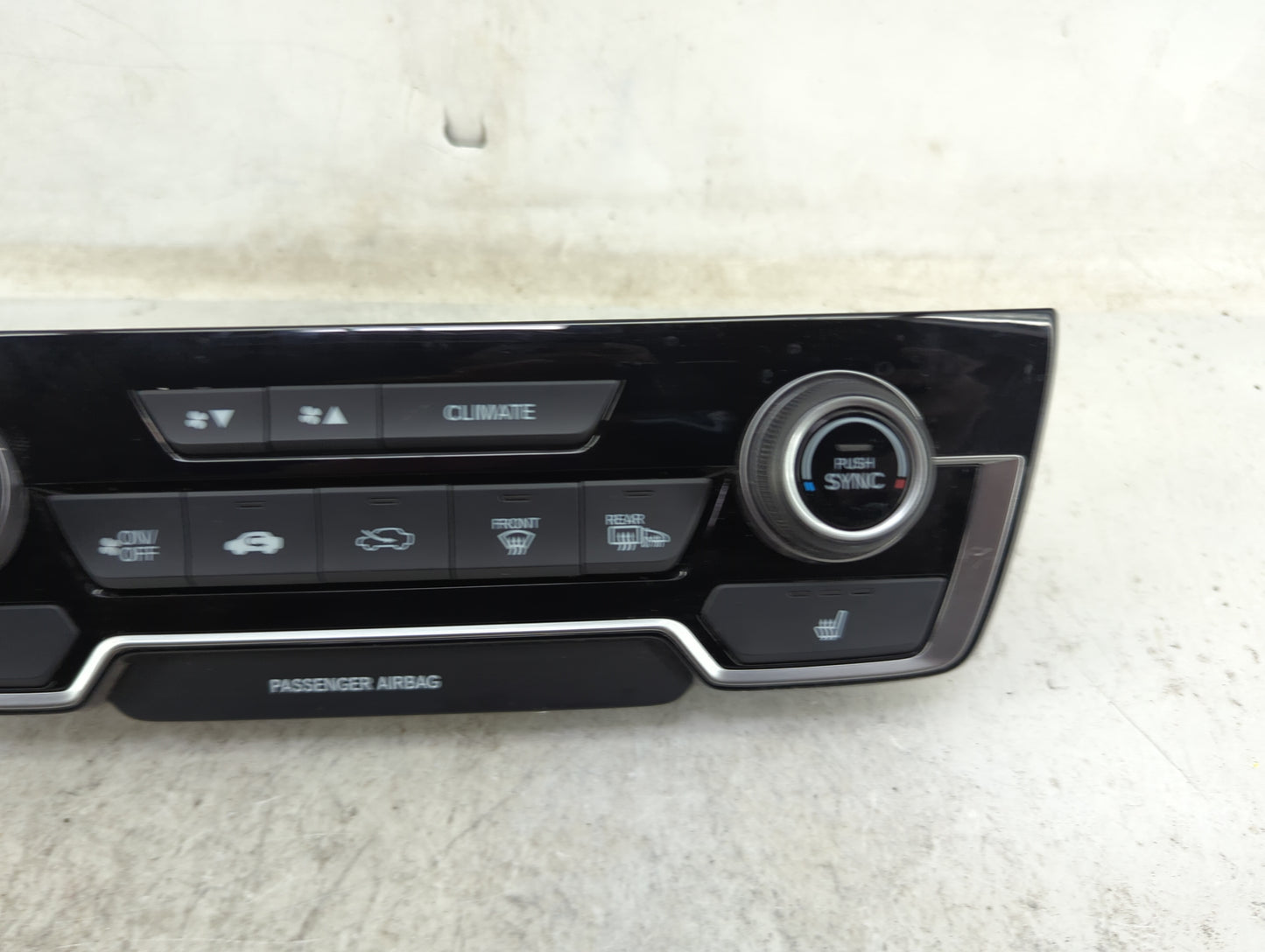 2021-2022 Honda Cr-V Climate Control Module Temperature AC/Heater Replacement P/N:79620TLAA510C1 07521085300 Fits Fits 2021 