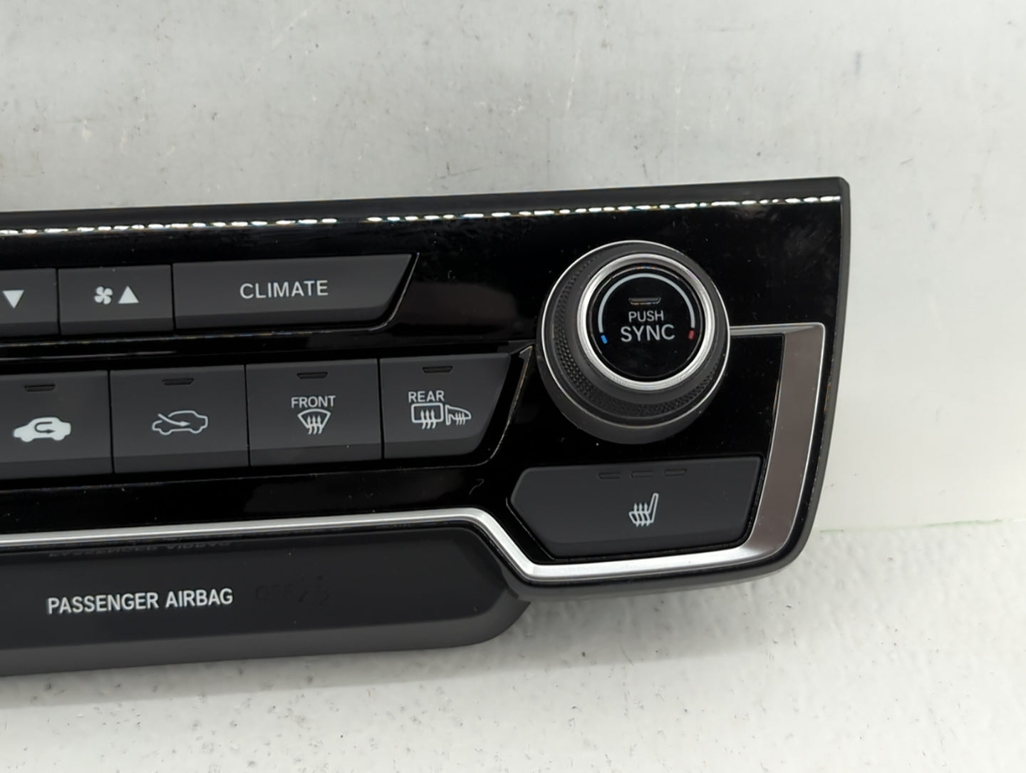 2021 Honda Cr-V Climate Control Module Temperature AC/Heater Replacement P/N:79620TLAA510M1 Fits OEM Used Auto Parts - Oemus