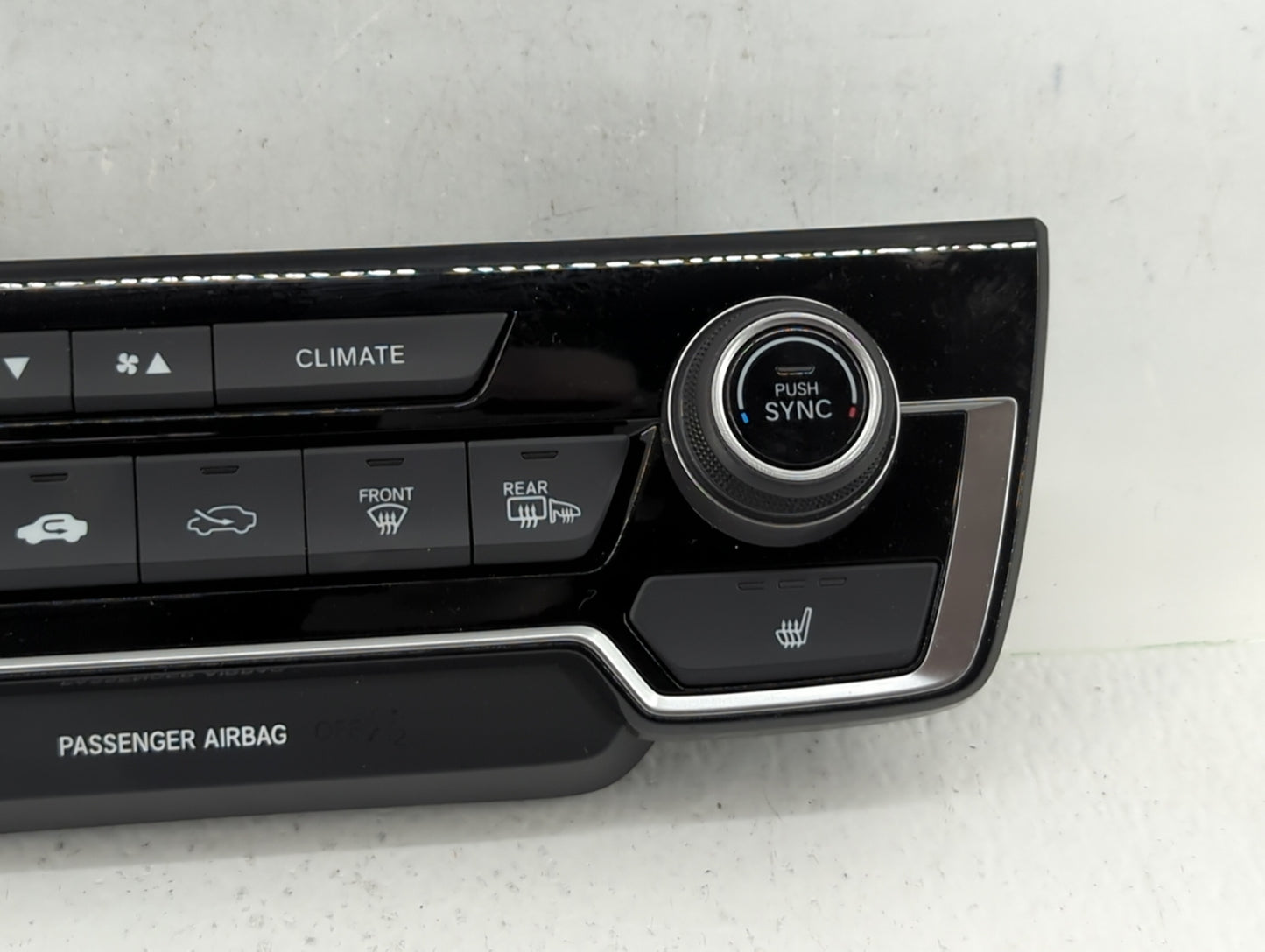 2021 Honda Cr-V Climate Control Module Temperature AC/Heater Replacement P/N:79620TLAA510M1 Fits OEM Used Auto Parts - Oemus