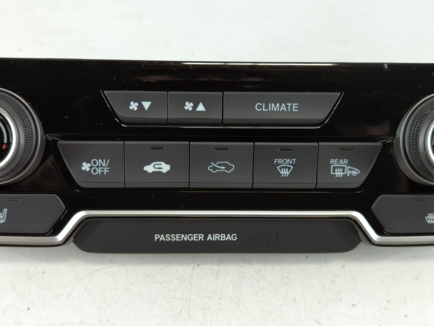 2021 Honda Cr-V Climate Control Module Temperature AC/Heater Replacement P/N:21821133703 Fits OEM Used Auto Parts - Oemuseda