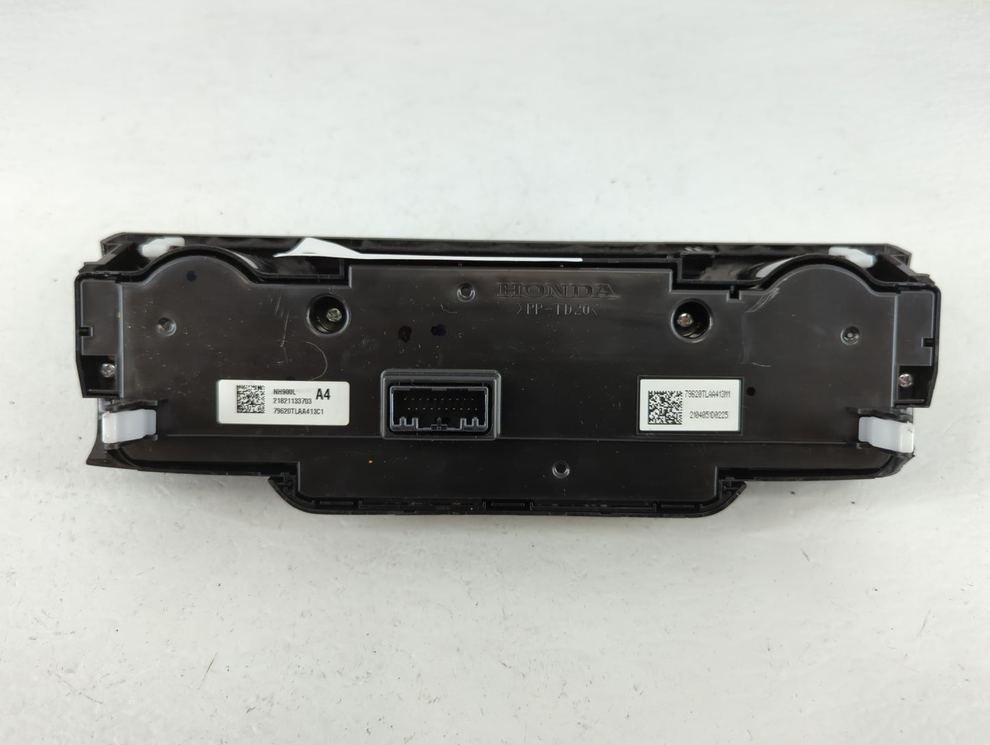 2021 Honda Cr-V Climate Control Module Temperature AC/Heater Replacement P/N:21821133703 Fits OEM Used Auto Parts - Oemuseda