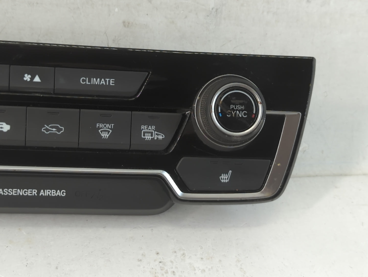 2020-2022 Honda Cr-V Climate Control Module Temperature AC/Heater Replacement P/N:79620TLAA510C1 14021095630 Fits OEM Used A