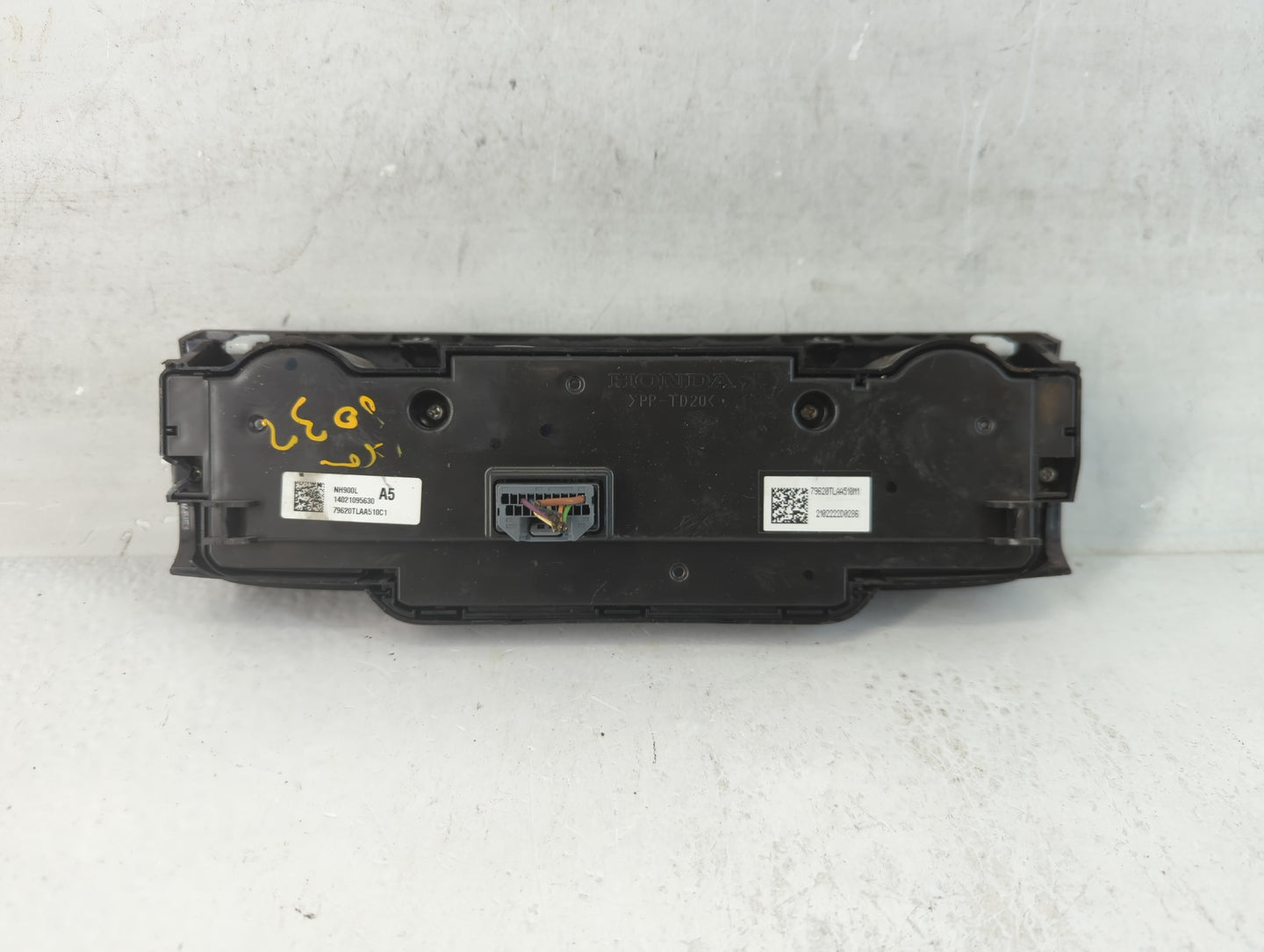 2020-2022 Honda Cr-V Climate Control Module Temperature AC/Heater Replacement P/N:79620TLAA510C1 14021095630 Fits OEM Used A