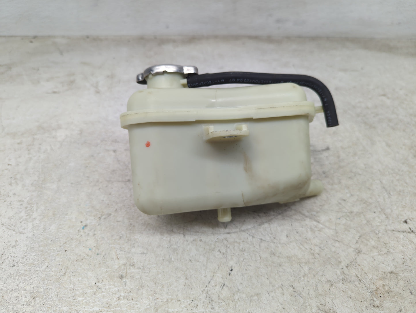 2021 Honda Crv Radiator Coolant Overflow Expansion Tank Bottle - Oemusedautoparts1.com