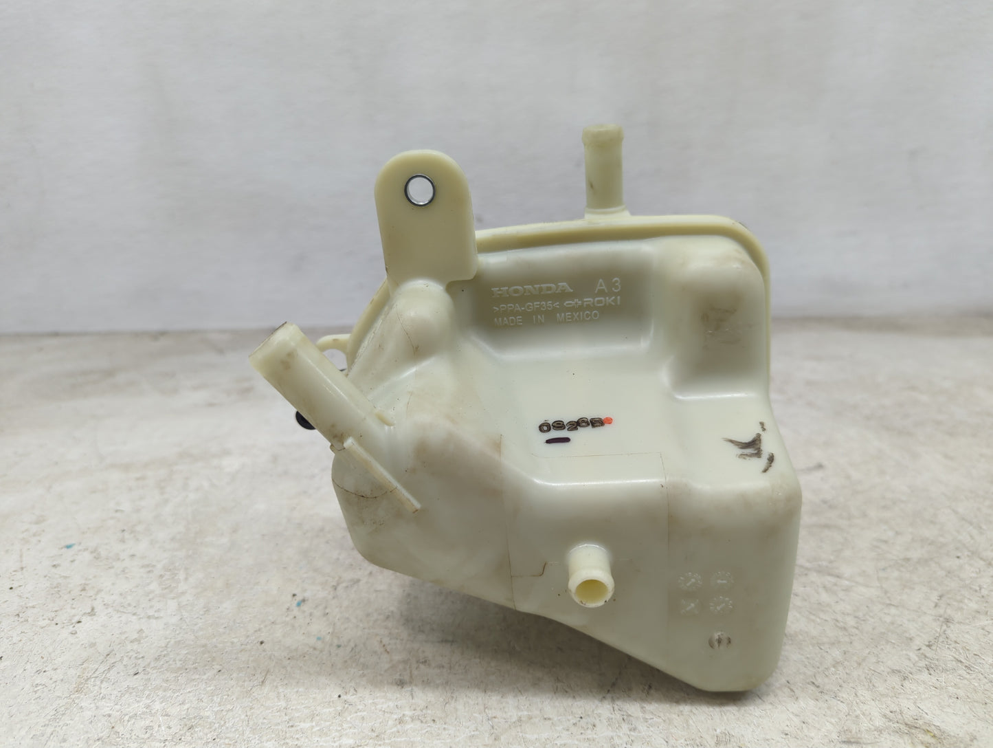 2021 Honda Crv Radiator Coolant Overflow Expansion Tank Bottle - Oemusedautoparts1.com