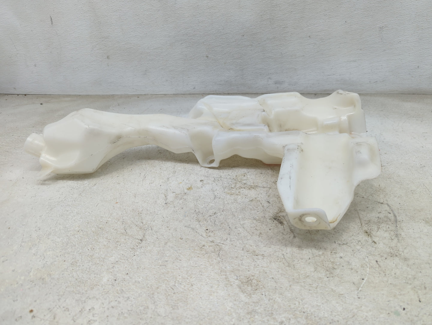 2021 Honda Crv Windshield Washer Fluid Reservoir Bottle Oem - Oemusedautoparts1.com