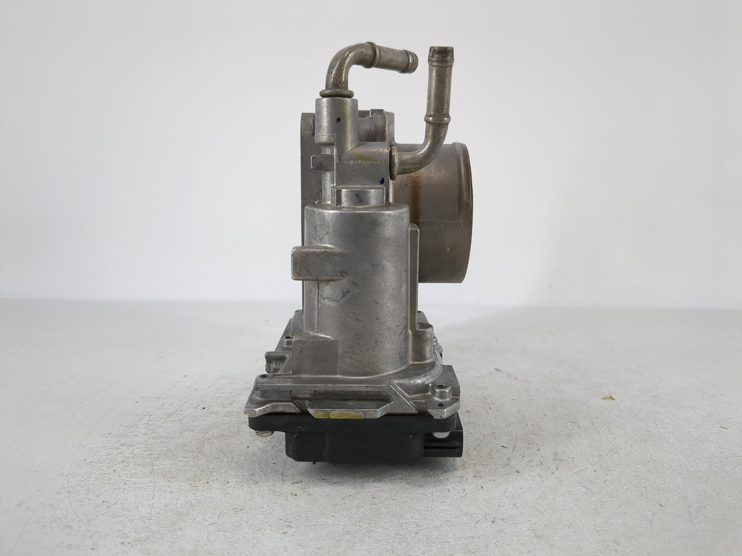 2016-2022 Honda Hr-V Throttle Body P/N:GMF3B Fits Fits 2012 2013 2014 2015 2016 2017 2018 2019 2020 2021 2022 OEM Used Auto 