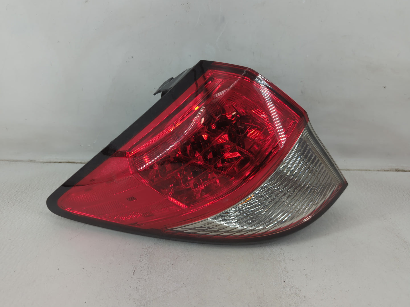 2019-2022 Honda Hr-V Tail Light Assembly Driver Left OEM Fits Fits 2019 2020 2021 2022 OEM Used Auto Parts - Oemusedautopart
