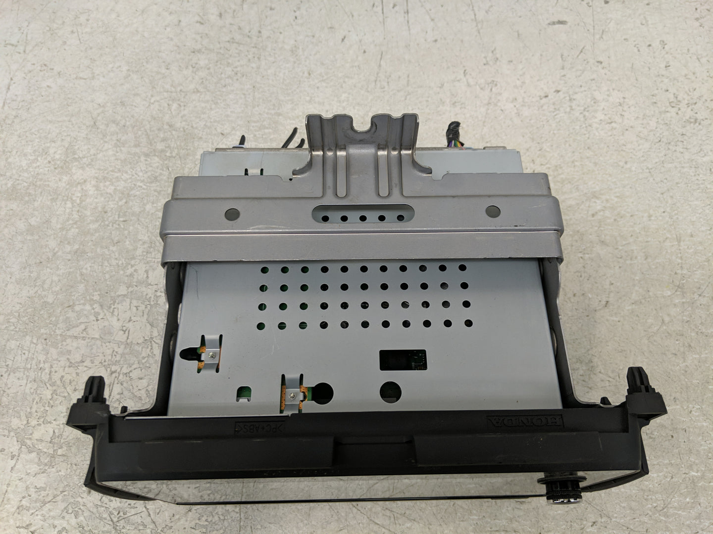 2019-2022 Honda Hr-V Radio AM FM Cd Player Receiver Replacement P/N:39170T7AA11 Fits Fits 2019 2020 2021 2022 OEM Used Auto 