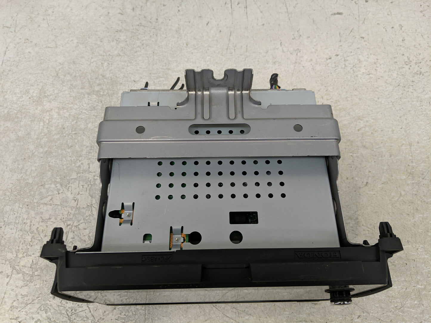 2019-2022 Honda Hr-V Radio AM FM Cd Player Receiver Replacement P/N:39170T7AA11 Fits Fits 2019 2020 2021 2022 OEM Used Auto 