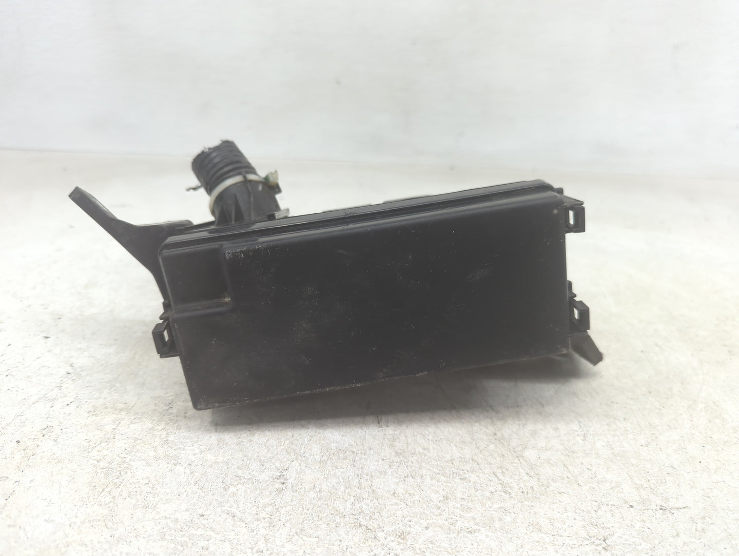 2020-2022 Honda Hr-V Fusebox Fuse Box Panel Relay Module Fits Fits 2020 2021 2022 OEM Used Auto Parts - Oemusedautoparts1.co