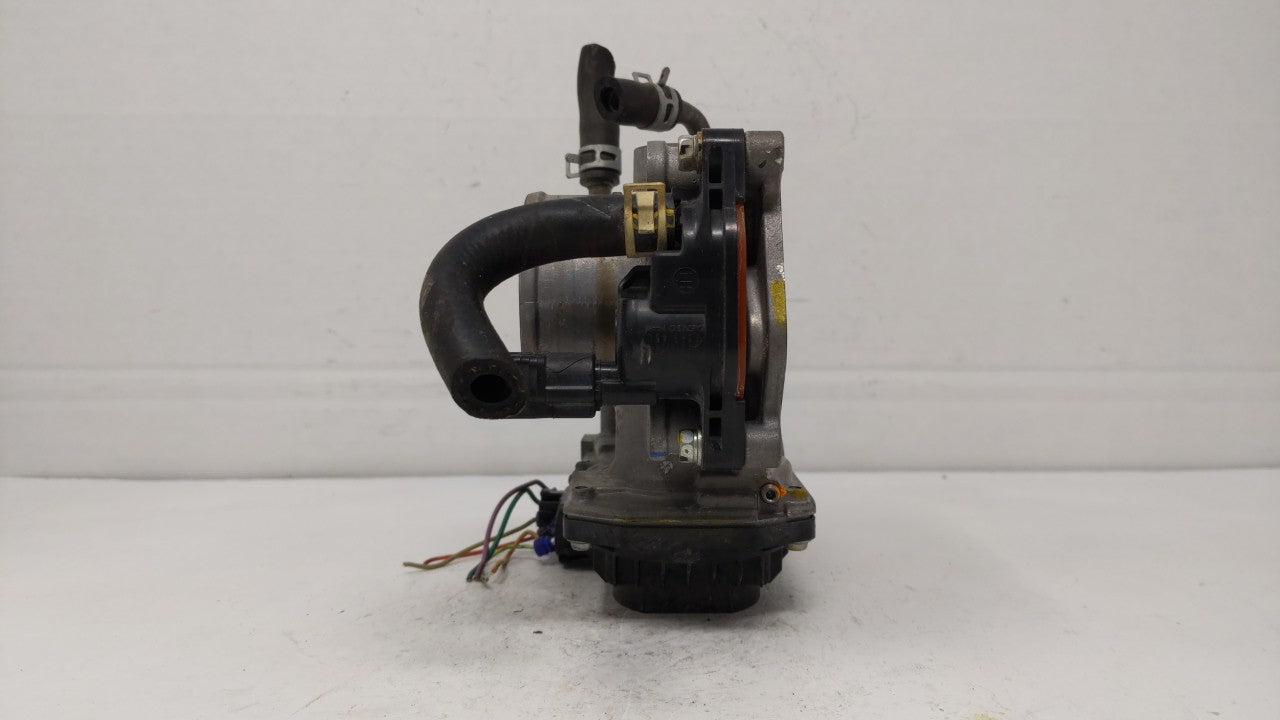 2016-2019 Honda Hr-V Throttle Body P/N:GMA3A GMF3B Fits Fits 2012 2013 2014 2015 2016 2017 2018 2019 OEM Used Auto Parts - O