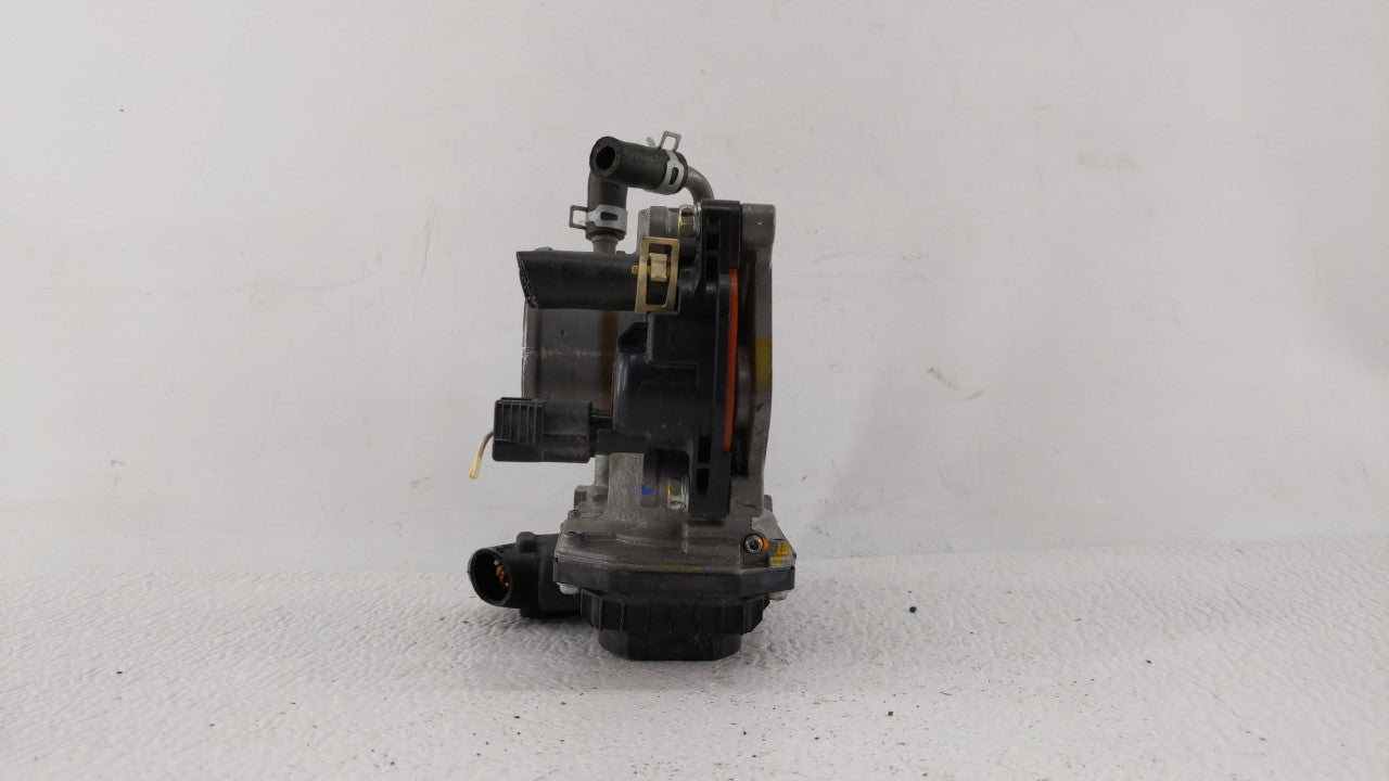 2016-2019 Honda Hr-V Throttle Body P/N:GMA3A GMF3B Fits Fits 2012 2013 2014 2015 2016 2017 2018 2019 OEM Used Auto Parts - O