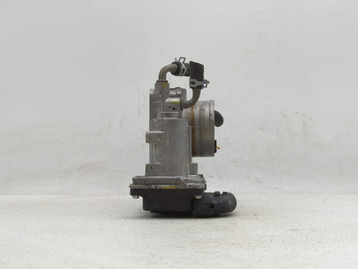 2016-2019 Honda Hr-V Throttle Body P/N:GMA3A GMF3B Fits Fits 2012 2013 2014 2015 2016 2017 2018 2019 OEM Used Auto Parts - O