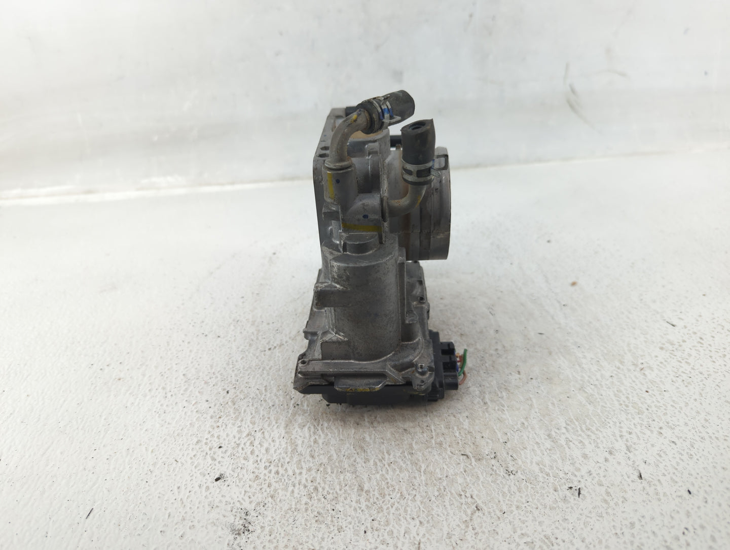 2016-2022 Honda Hr-V Throttle Body Fits Fits 2012 2013 2014 2015 2016 2017 2018 2019 2020 2021 2022 OEM Used Auto Parts - Oe