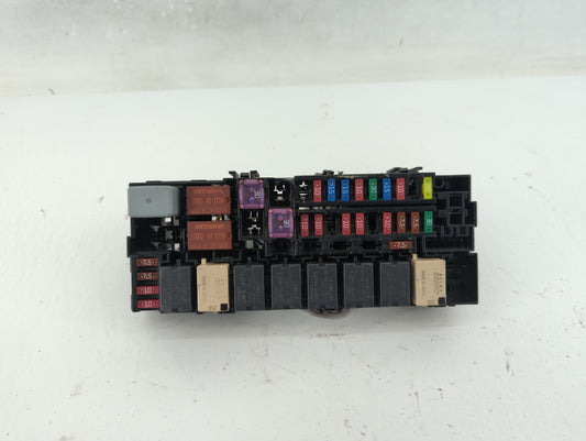 2020-2022 Honda Hr-V Fusebox Fuse Box Panel Relay Module P/N:7002 41 1114 G8HL-H71 Fits Fits 2020 2021 2022 OEM Used Auto Pa