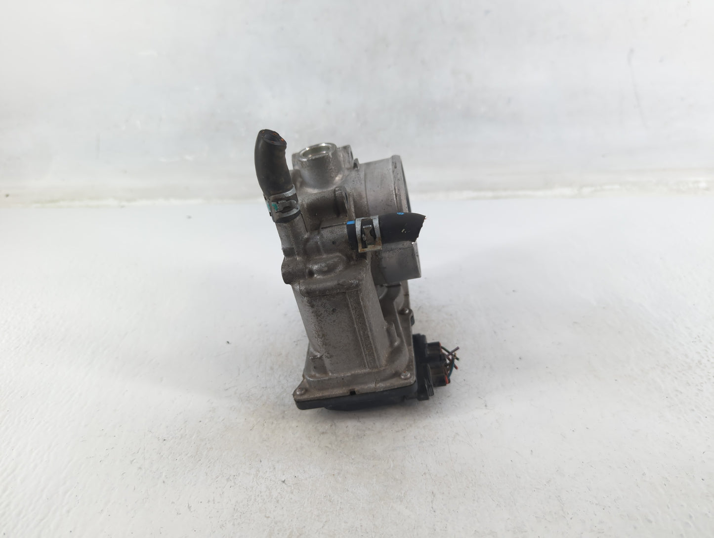 2016-2022 Honda Hr-V Throttle Body P/N:22030-0P010 Fits Fits 2012 2013 2014 2015 2016 2017 2018 2019 2020 2021 2022 OEM Used