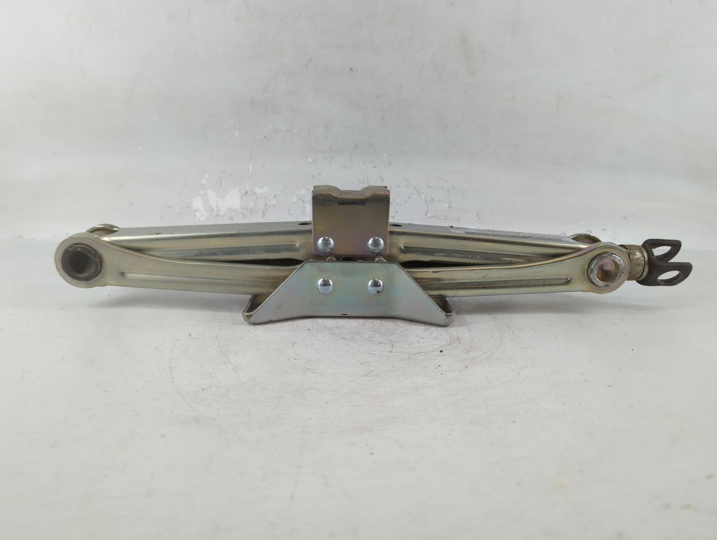 2021 Honda Hr-v Spare Scissor Car Jack - Oemusedautoparts1.com