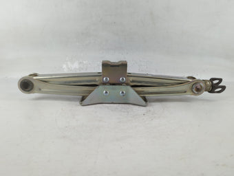 compare product 2021 Honda Hr-v Spare Scissor Car Jack 760734