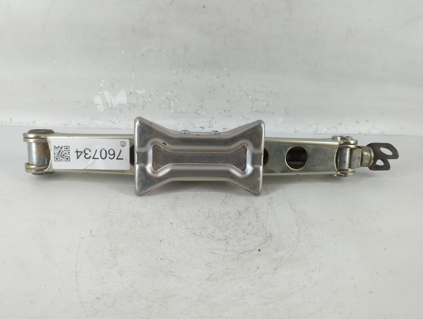 2021 Honda Hr-v Spare Scissor Car Jack - Oemusedautoparts1.com