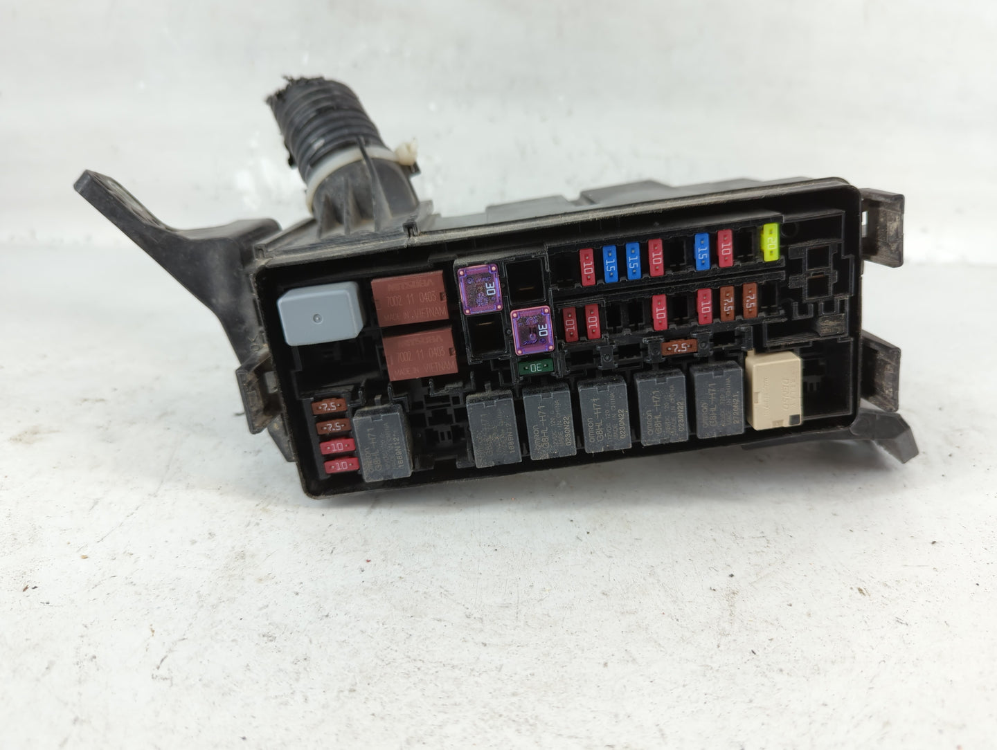 2020-2022 Honda Hr-V Fusebox Fuse Box Panel Relay Module P/N:T7A-A11 4063 Fits Fits 2020 2021 2022 OEM Used Auto Parts - Oem