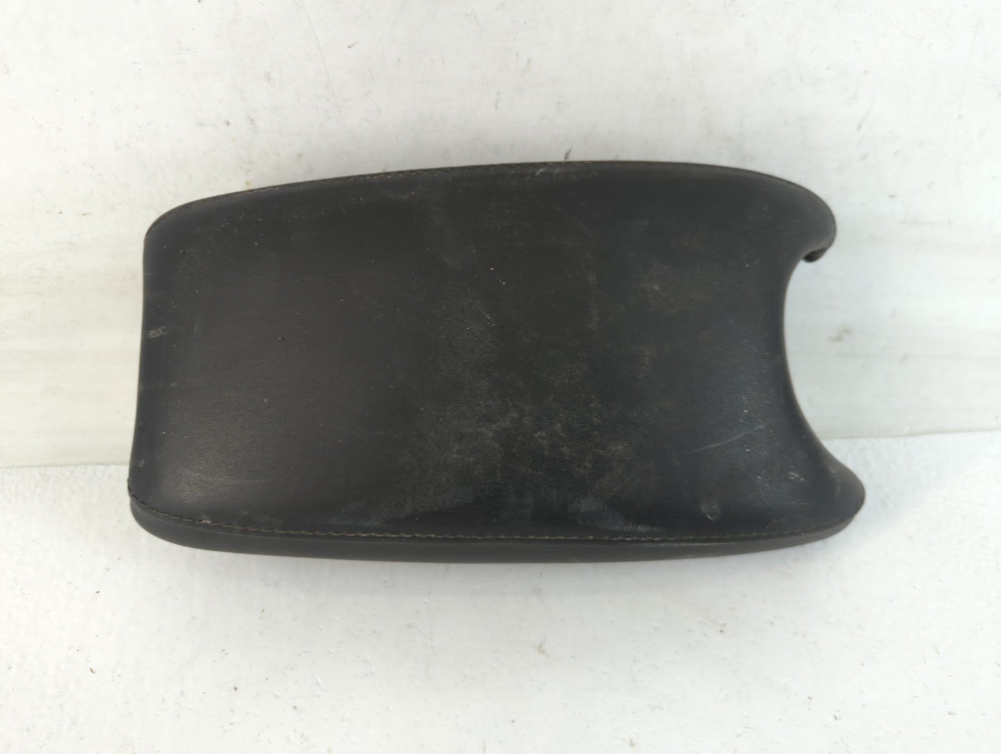 2021 Honda Hr-V Center Console Armrest Cover Lid Fits OEM Used Auto Parts - Oemusedautoparts1.com