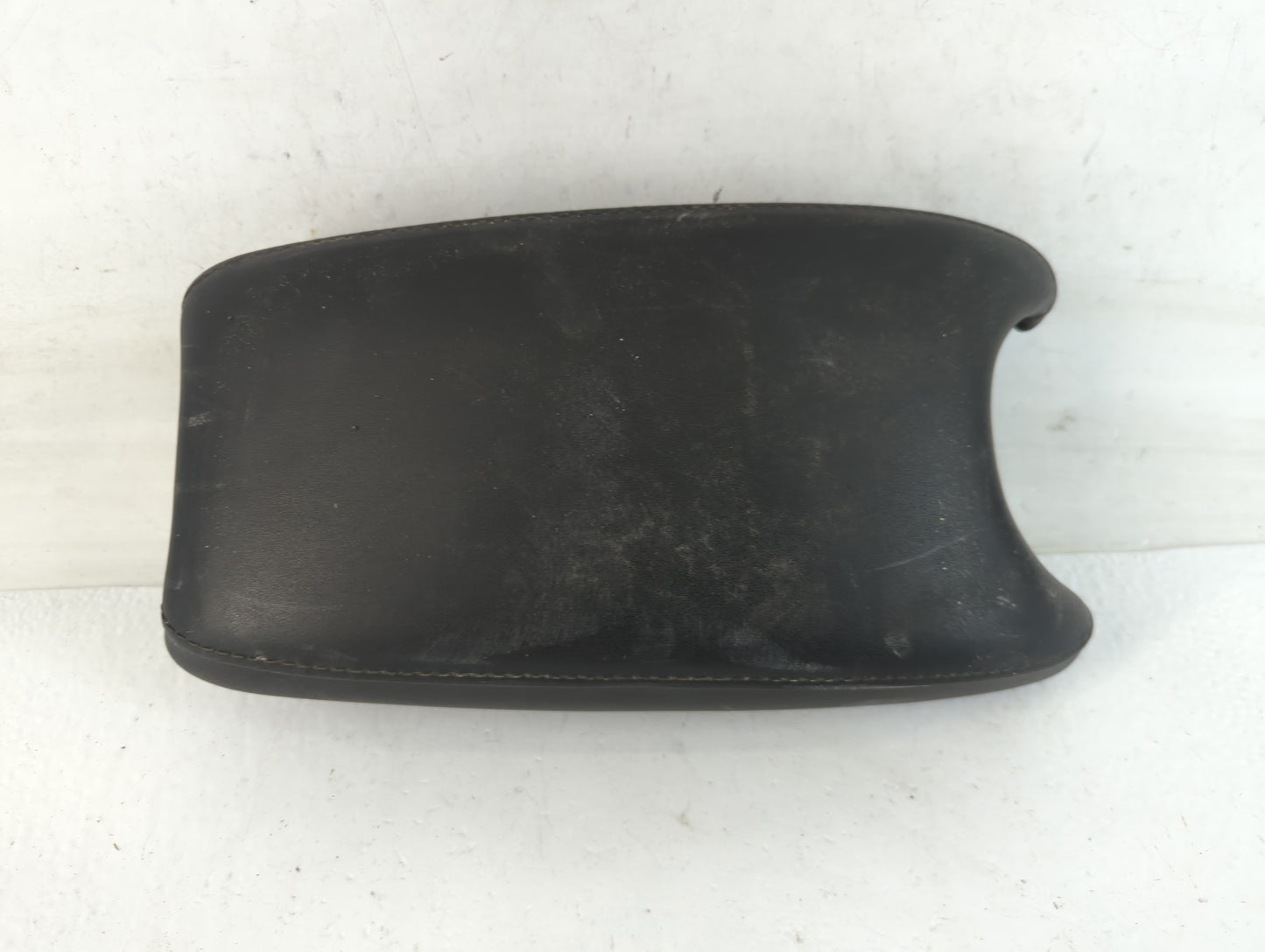 2021 Honda Hr-V Center Console Armrest Cover Lid Fits OEM Used Auto Parts - Oemusedautoparts1.com