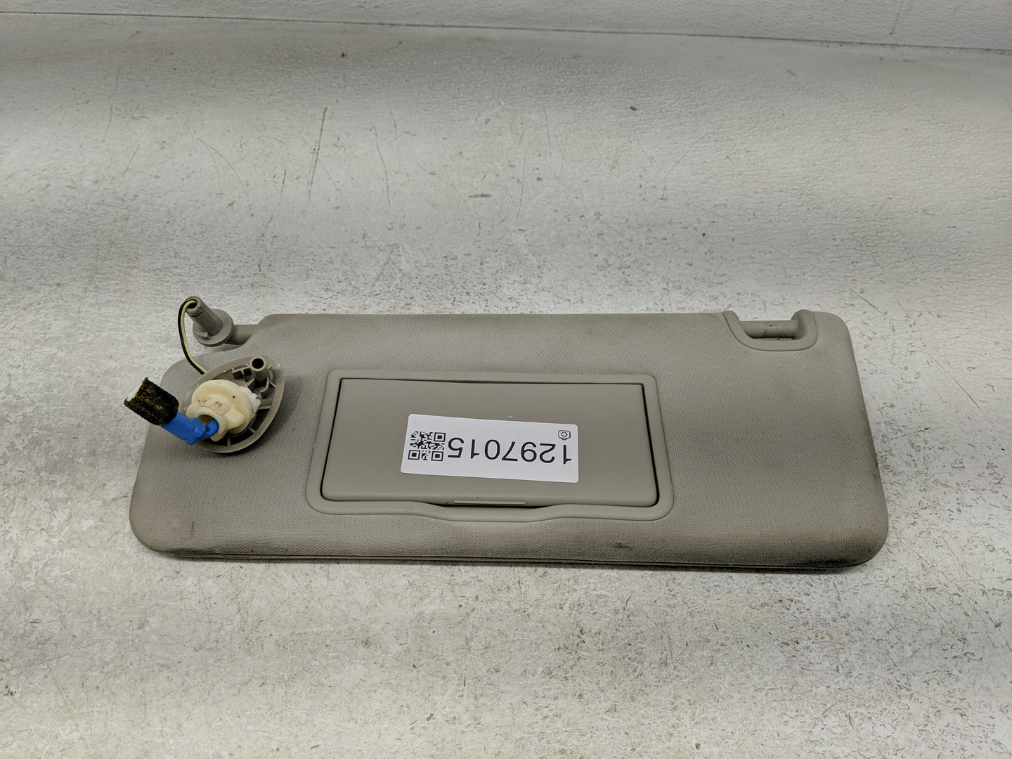2019-2022 Honda Insigh Sun Visor Shade Replacement Driver Left Mirror Fits Fits 2016 2017 2018 2019 2020 2021 2022 OEM Used 