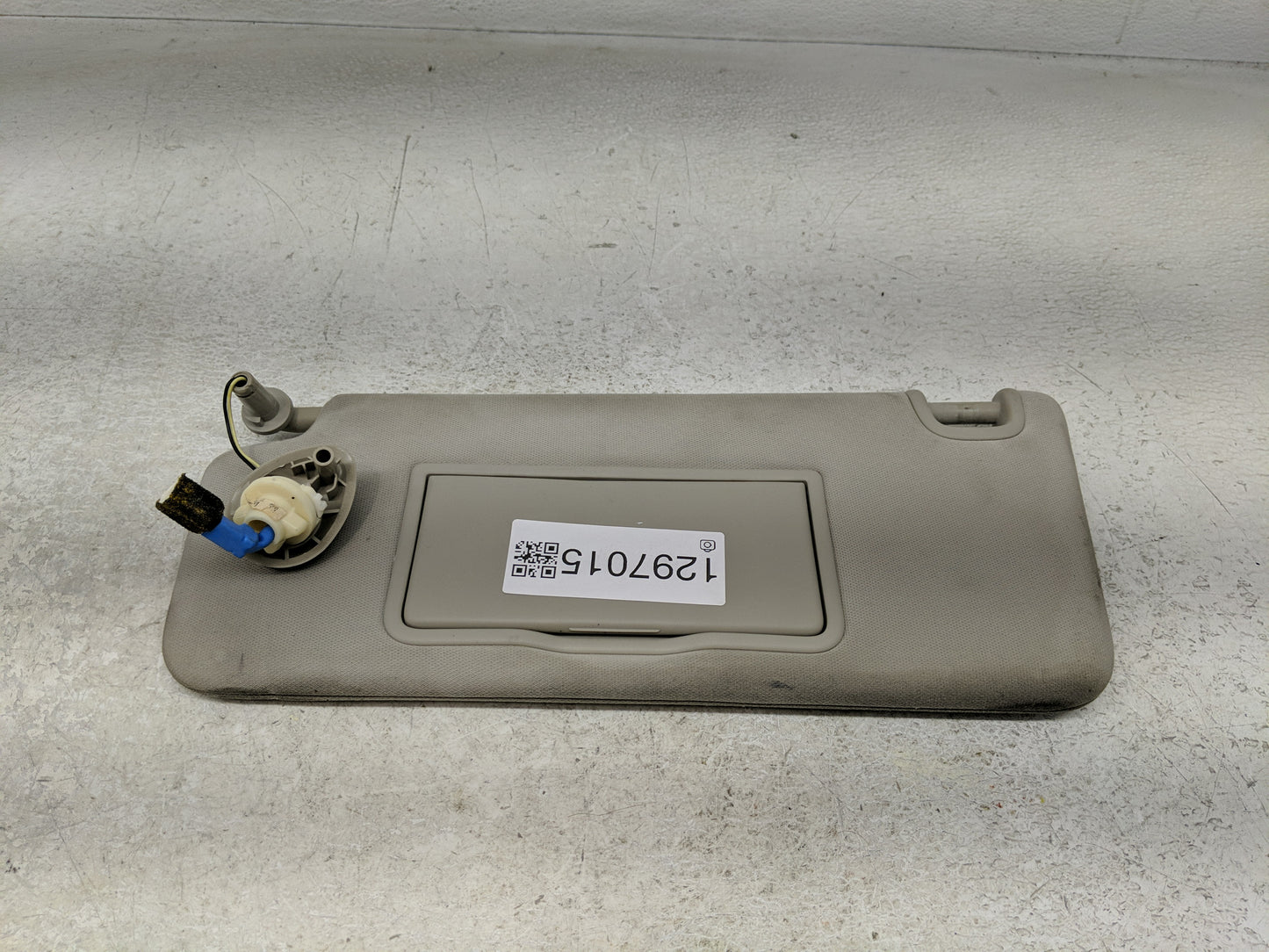 2019-2022 Honda Insigh Sun Visor Shade Replacement Driver Left Mirror Fits Fits 2016 2017 2018 2019 2020 2021 2022 OEM Used 