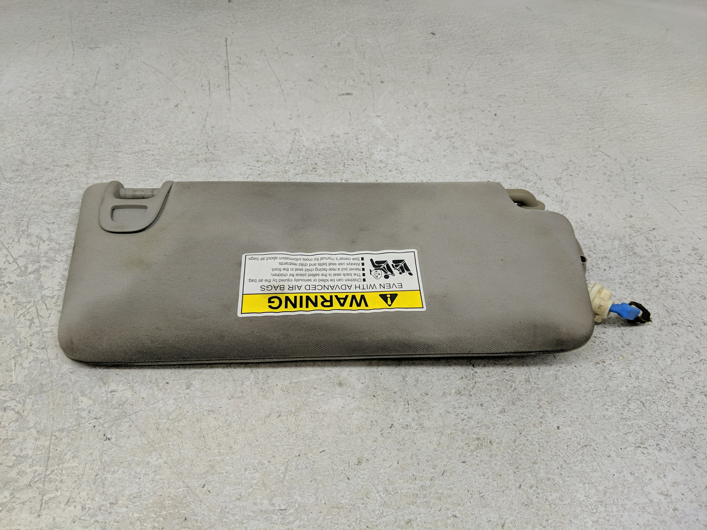 2019-2022 Honda Insigh Sun Visor Shade Replacement Driver Left Mirror Fits Fits 2016 2017 2018 2019 2020 2021 2022 OEM Used 