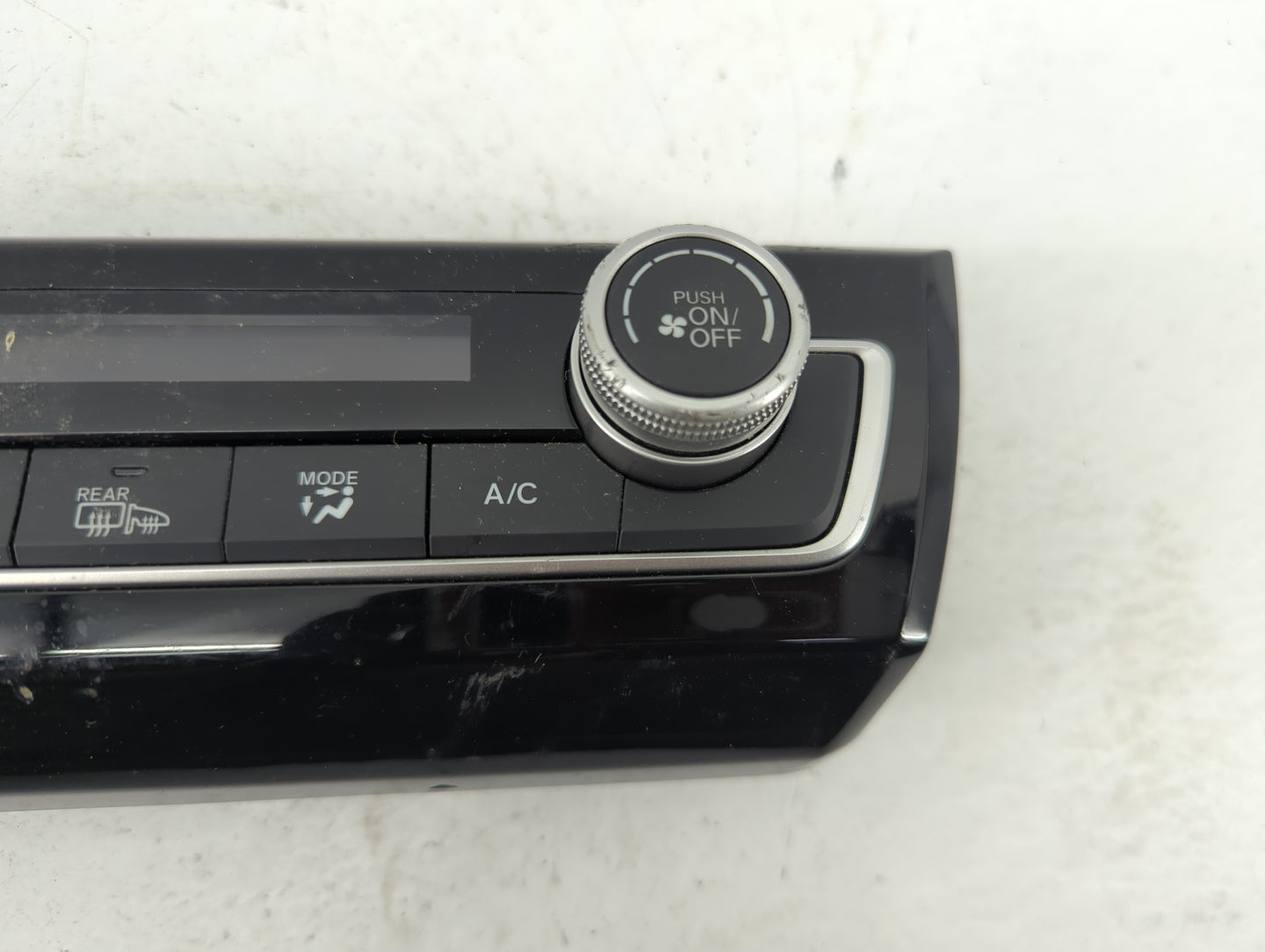 2021 Honda Insigh Climate Control Module Temperature AC/Heater Replacement P/N:79610-TXM-A012-M1 Fits OEM Used Auto Parts - 